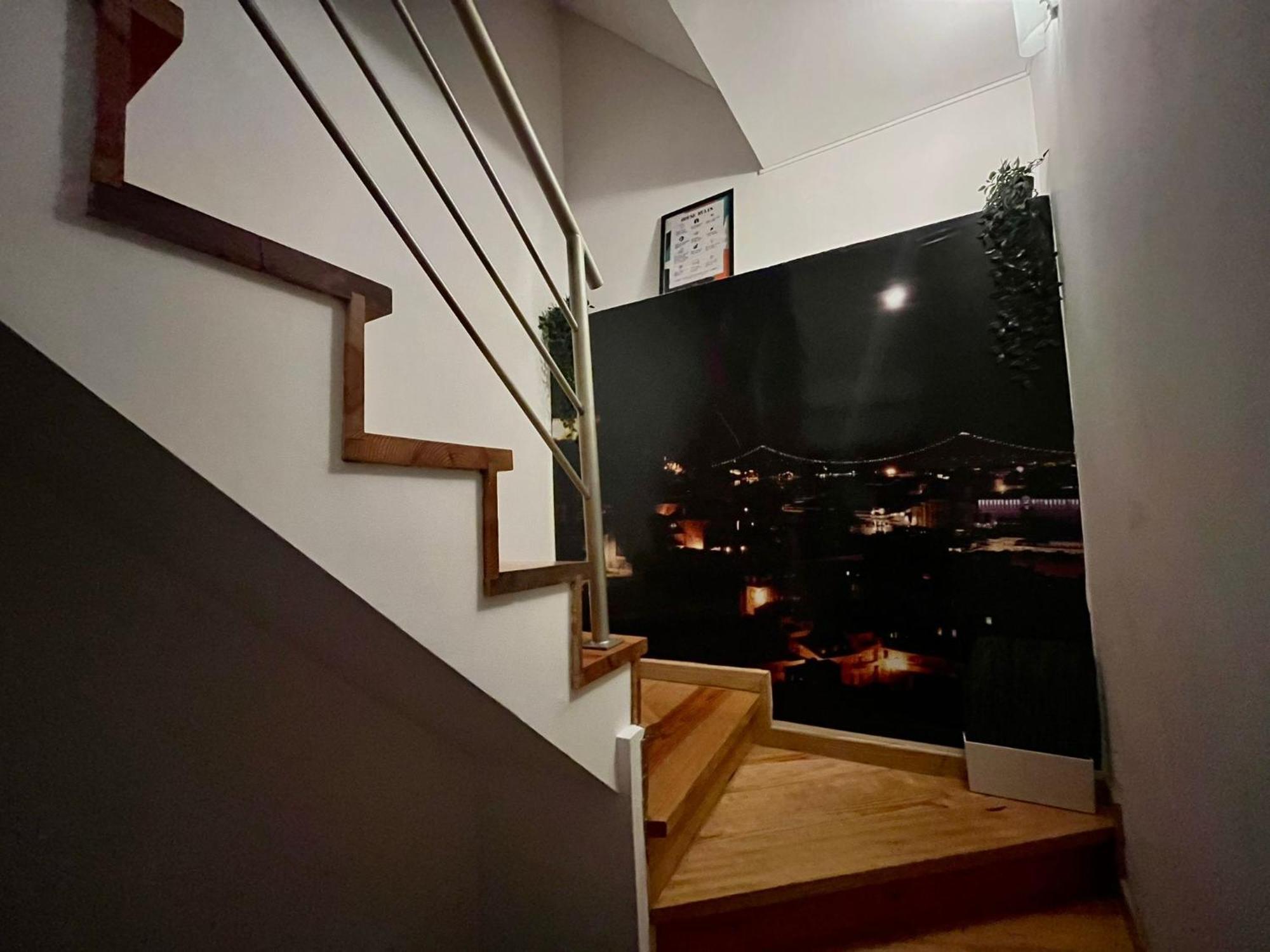 2 Bedroom, 2 Bathroom Apartment - Travessa Da Madalena Lisbon Exterior photo
